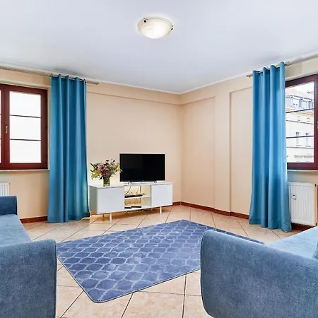 Old Town Wiezienna By Renters