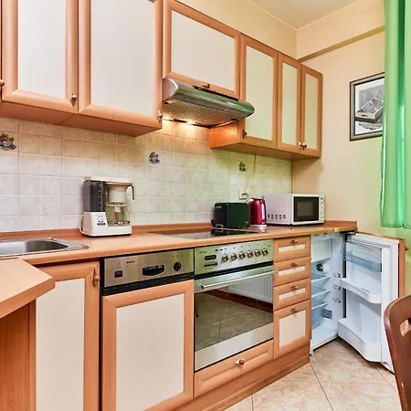 Old Town Wiezienna By Renters דירה *